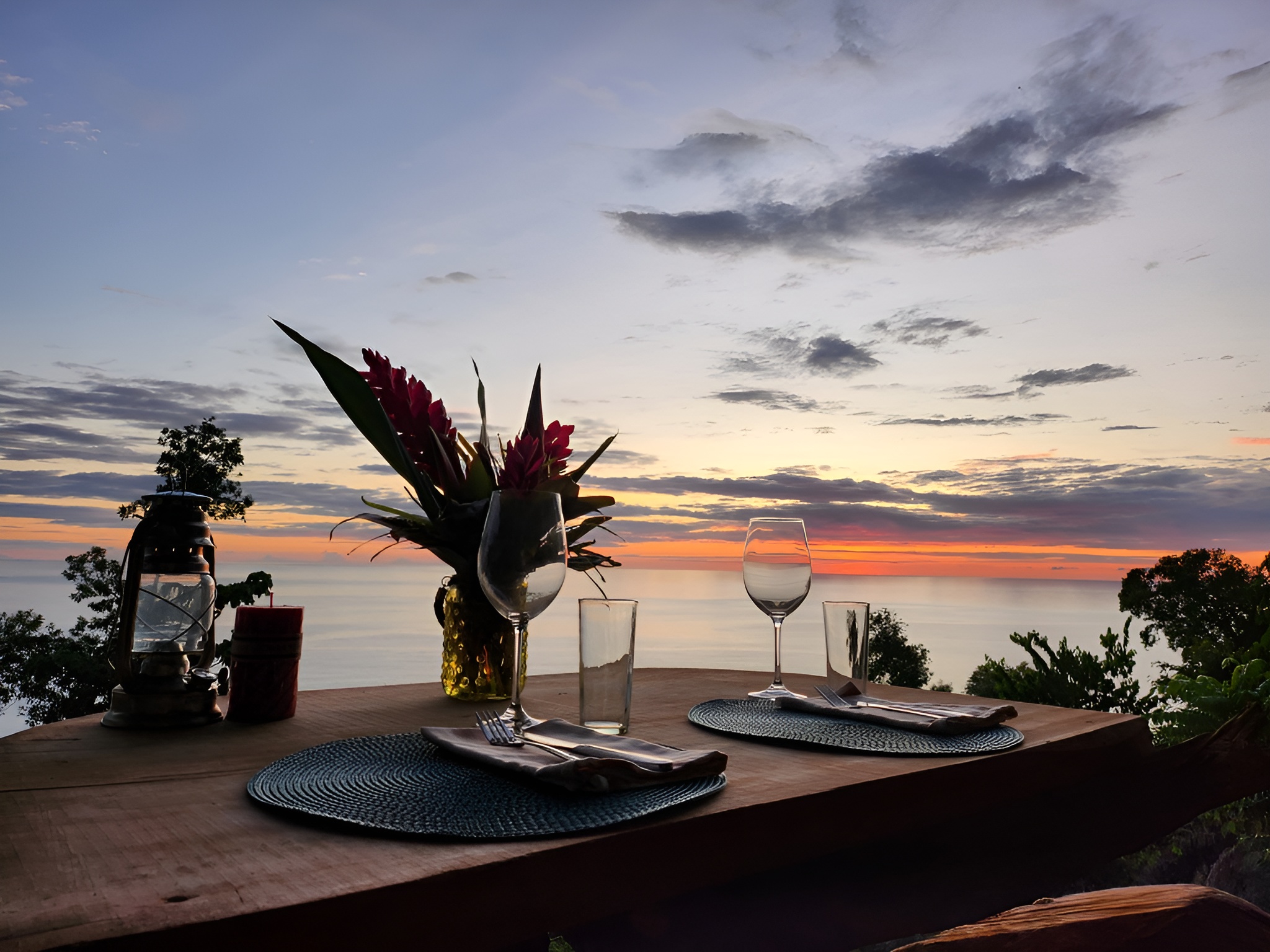 Tropical plating with fresh ingredients from the farm